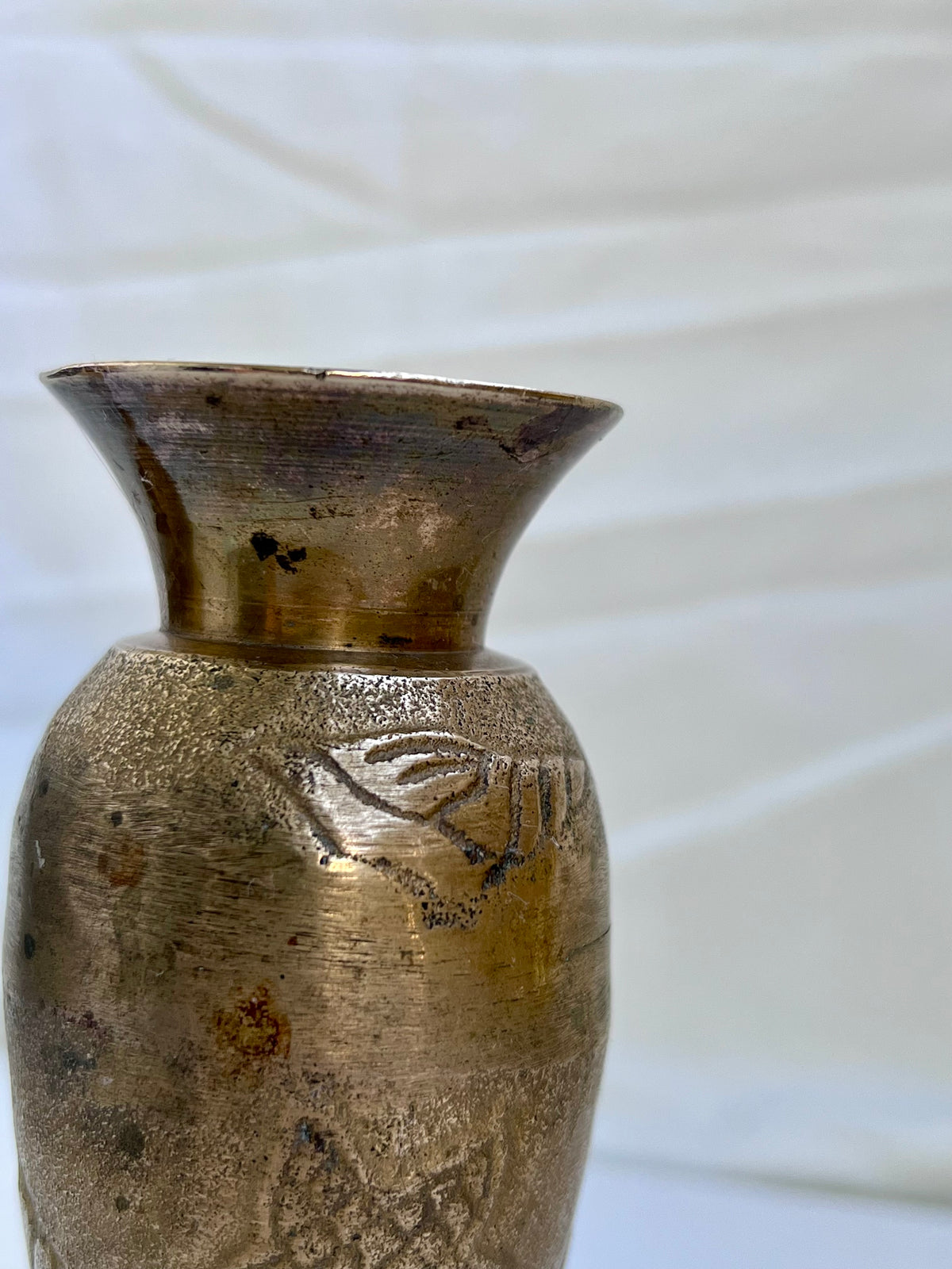 petit vase en laiton