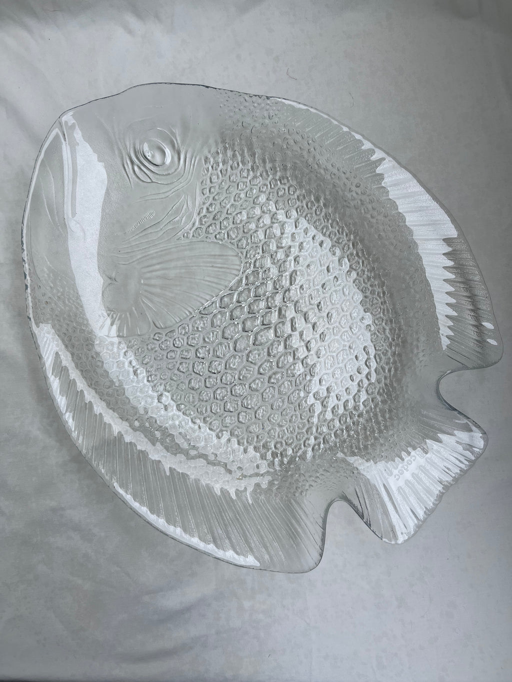 grand plat poisson en verre
