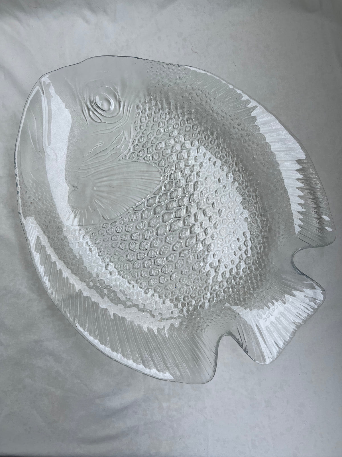grand plat poisson en verre